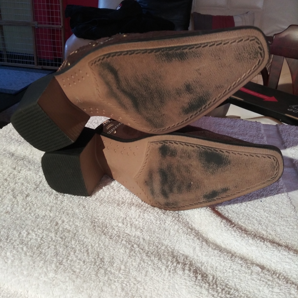 MULE SHOES - Picture 3 of 5